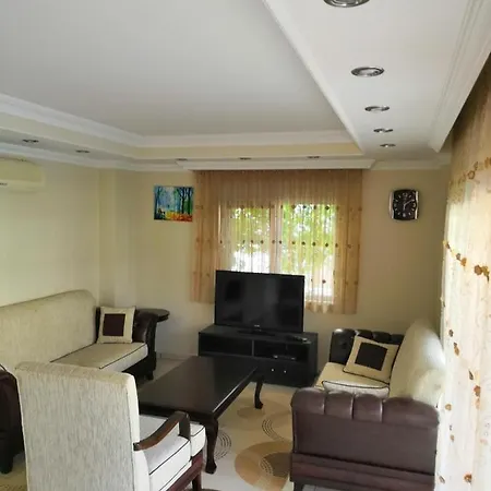 Mirage Recidenc 1 Apartmán Side